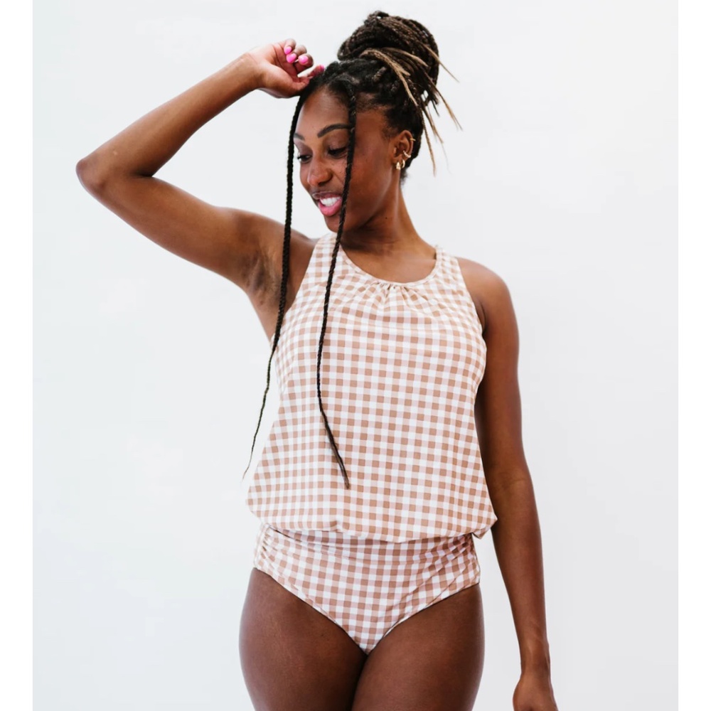 The chase top Coral Reef swimsuit